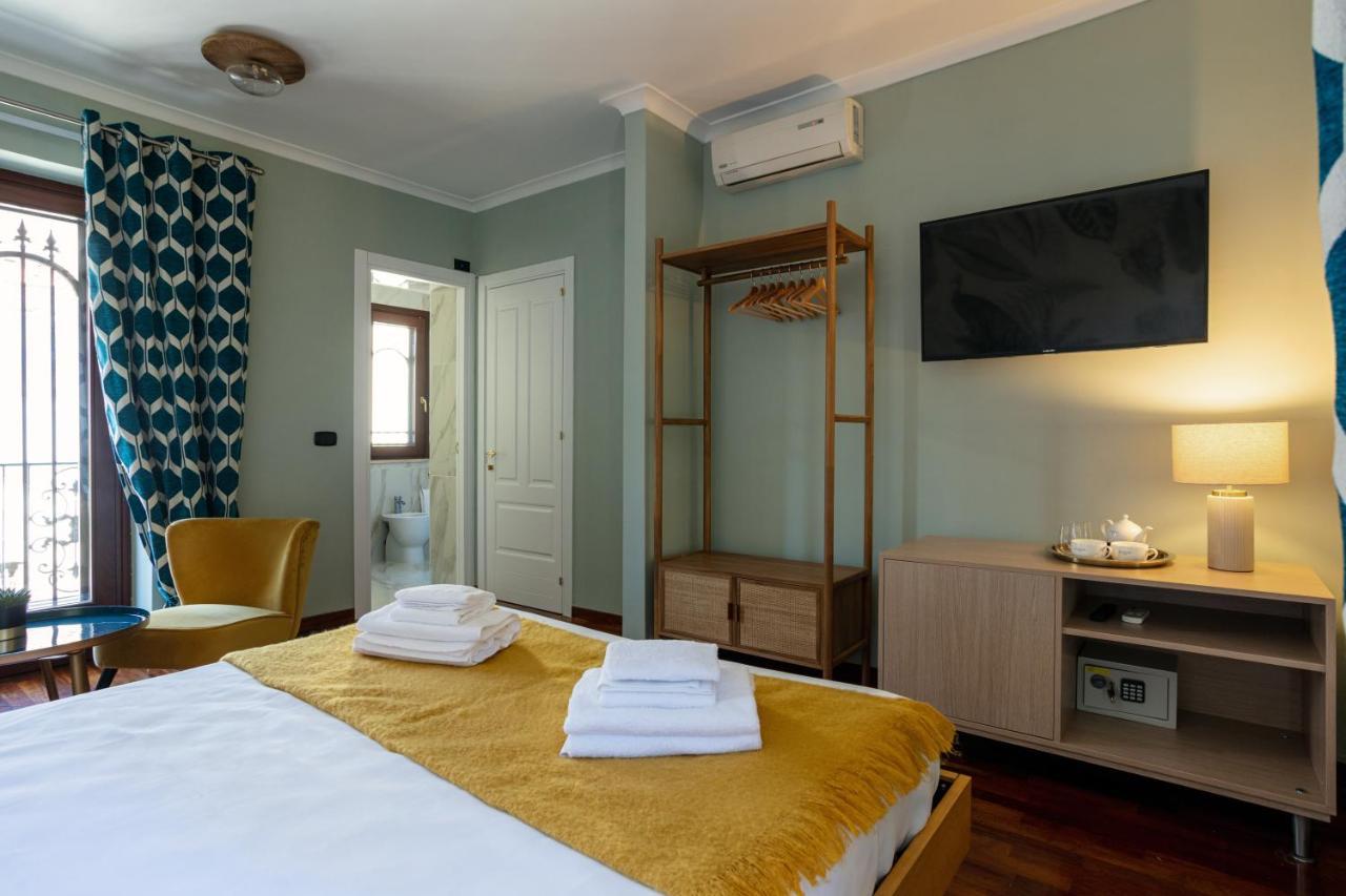 Pavean Suites Frattaminore Esterno foto