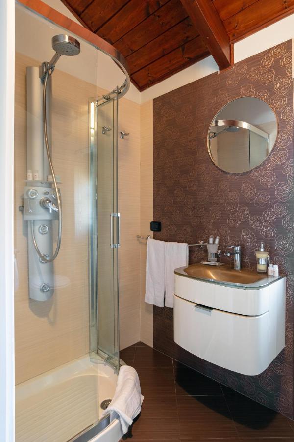 Pavean Suites Frattaminore Esterno foto