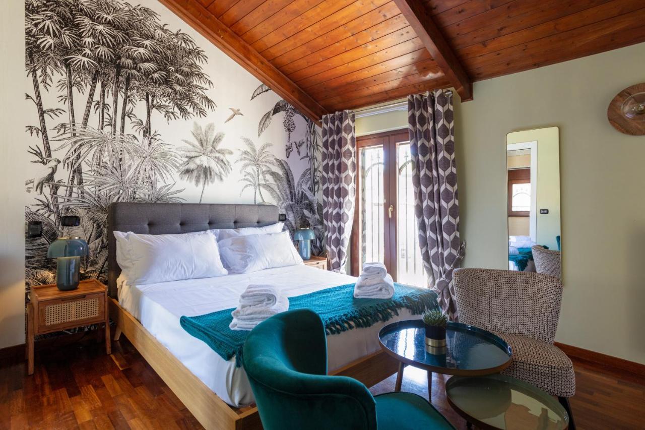 Pavean Suites Frattaminore Esterno foto